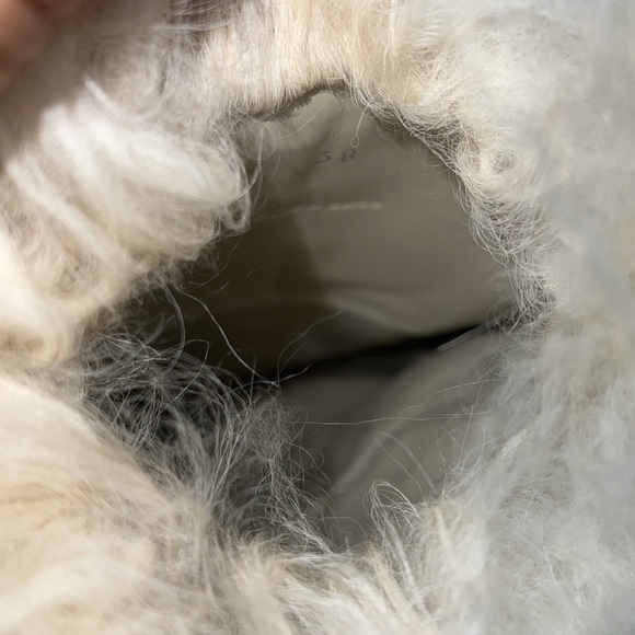 Moncler Sz 38 Gray Metallic Shimmer Suede Beige Curly Lamb Boots - Picture 12 of 12